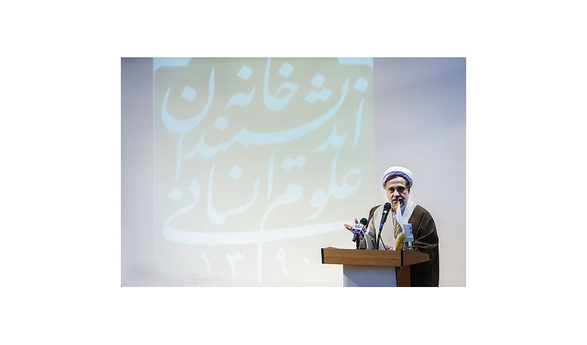 احمدی بار کسی نبود، اما یار همگان بود