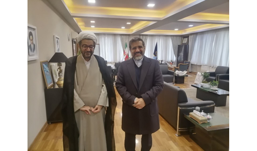 تمام سعی و تلاش خود را خواهم کرد تا مشکل تامین کاغذ حل شود